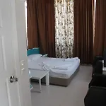 Rosella Ξενοδοχείο 3*