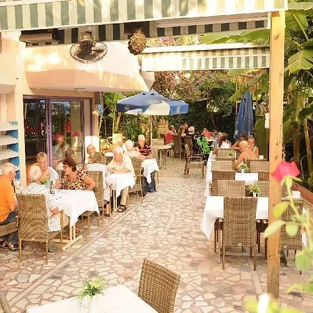 Hotel Rosella