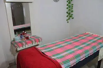 Rosella 3*