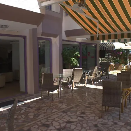 Rosella Hotel 3*