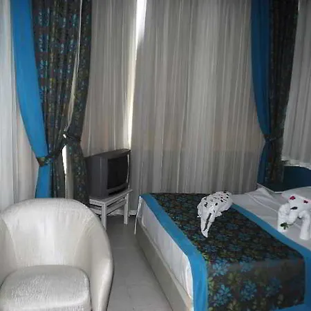 Hotell Rosella 3*