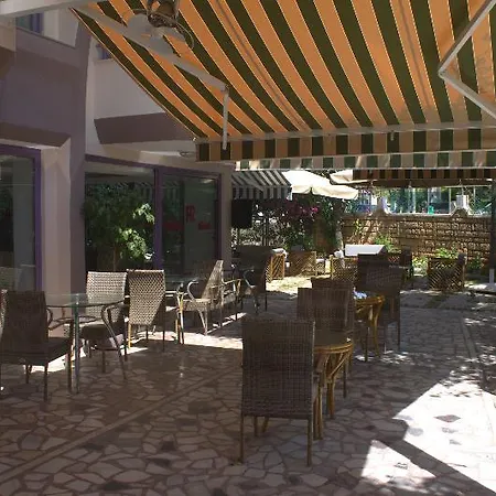 Hotell Rosella 3*